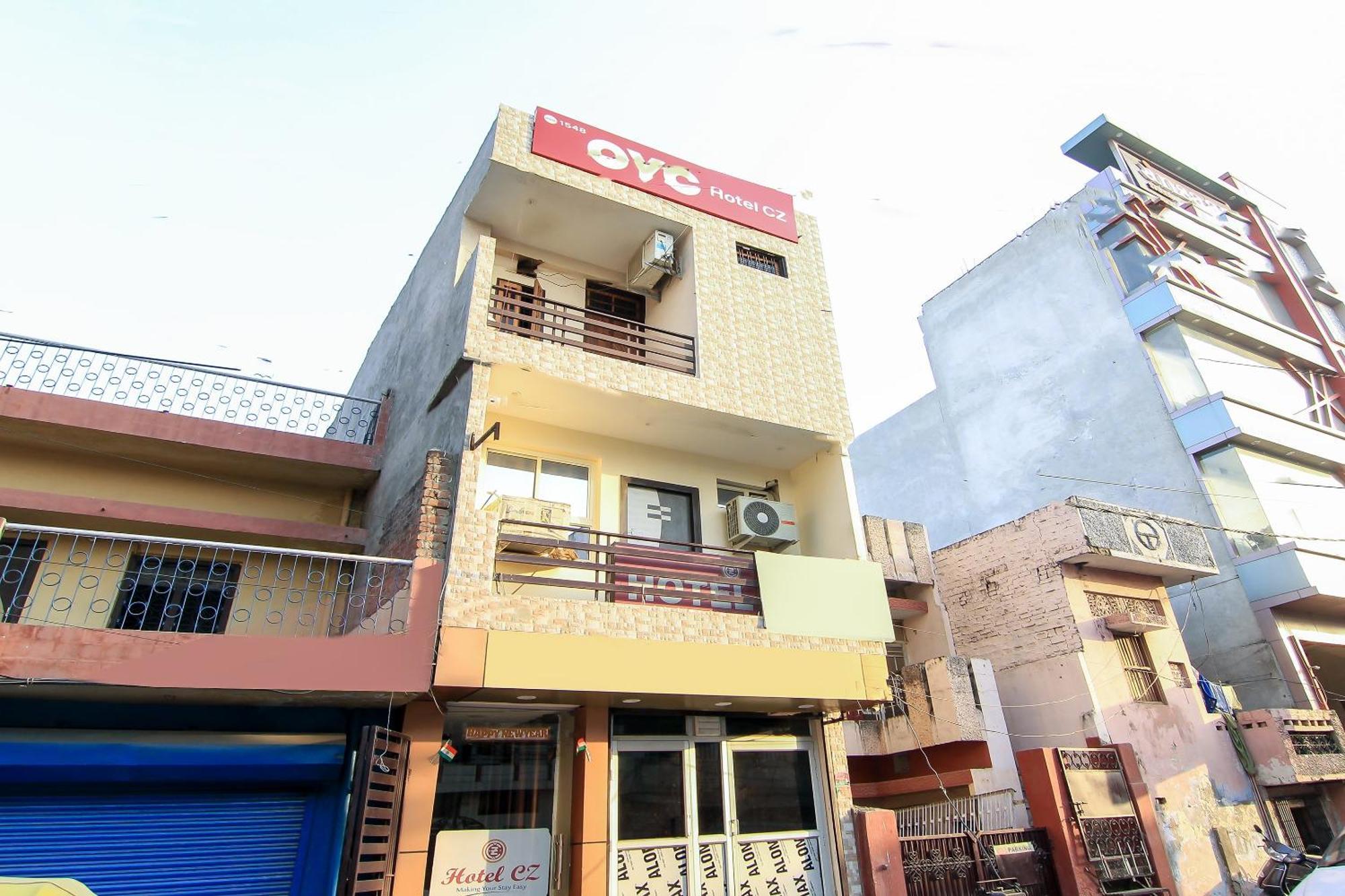 Oyo Flagship Hotel Cz Near Phoenix United Лакнау Екстериор снимка
